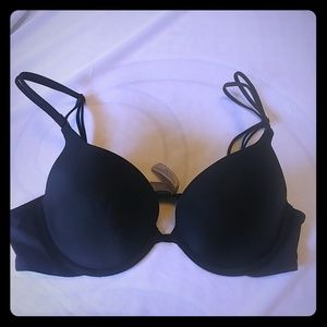 Vicotria secret push-up bra